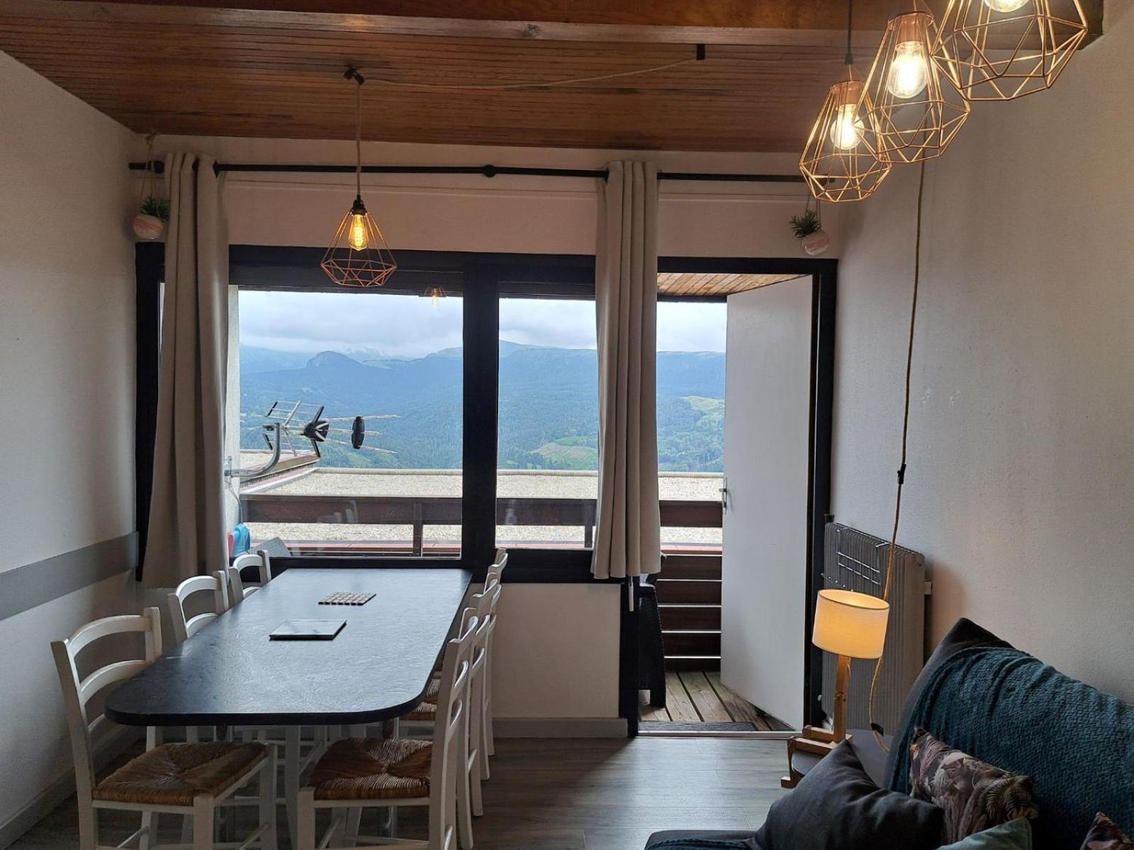 Appartement Duplex Avec Vue Sur Le Sancy Et Garage Couvert Murat-le-Quaire Exterior photo